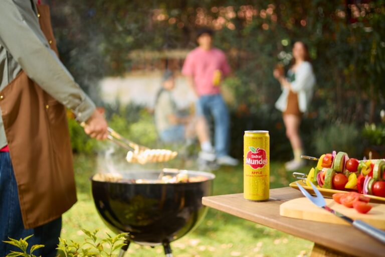 Sauberer Grillrost mit Hausmitteln reinigen für hygienisches Grillvergnügen