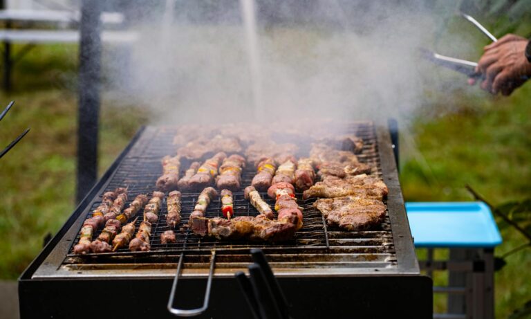 Indirekt grillen im Keramikgrill für gleichmäßiges Garen und intensives Aroma