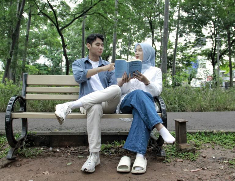 Grillgut in indirekter Grillzone sanft und gleichmäßig gegart auf Holzkohlegrill