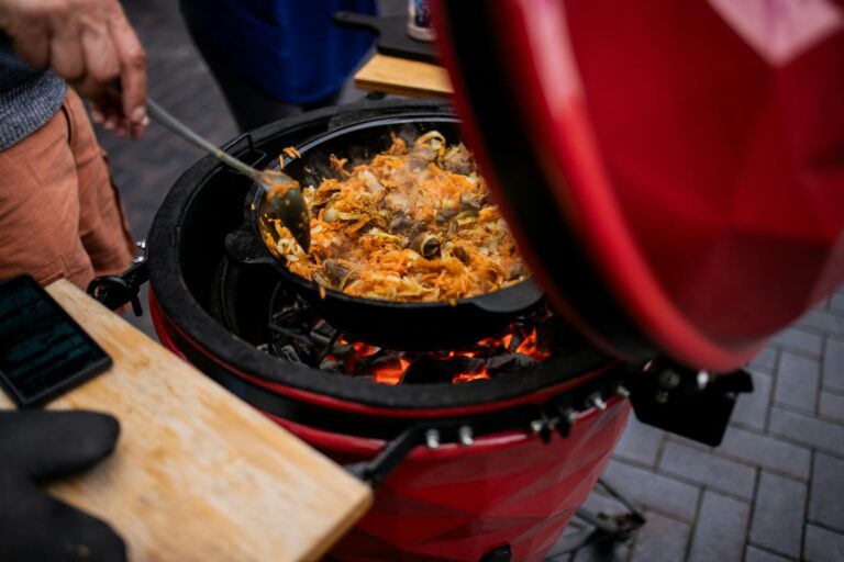 Kamado Joe Keramikgrill Modelle im Vergleich mit Design und Zubehördetails
